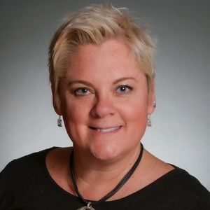 Meet your Posher, Shelly